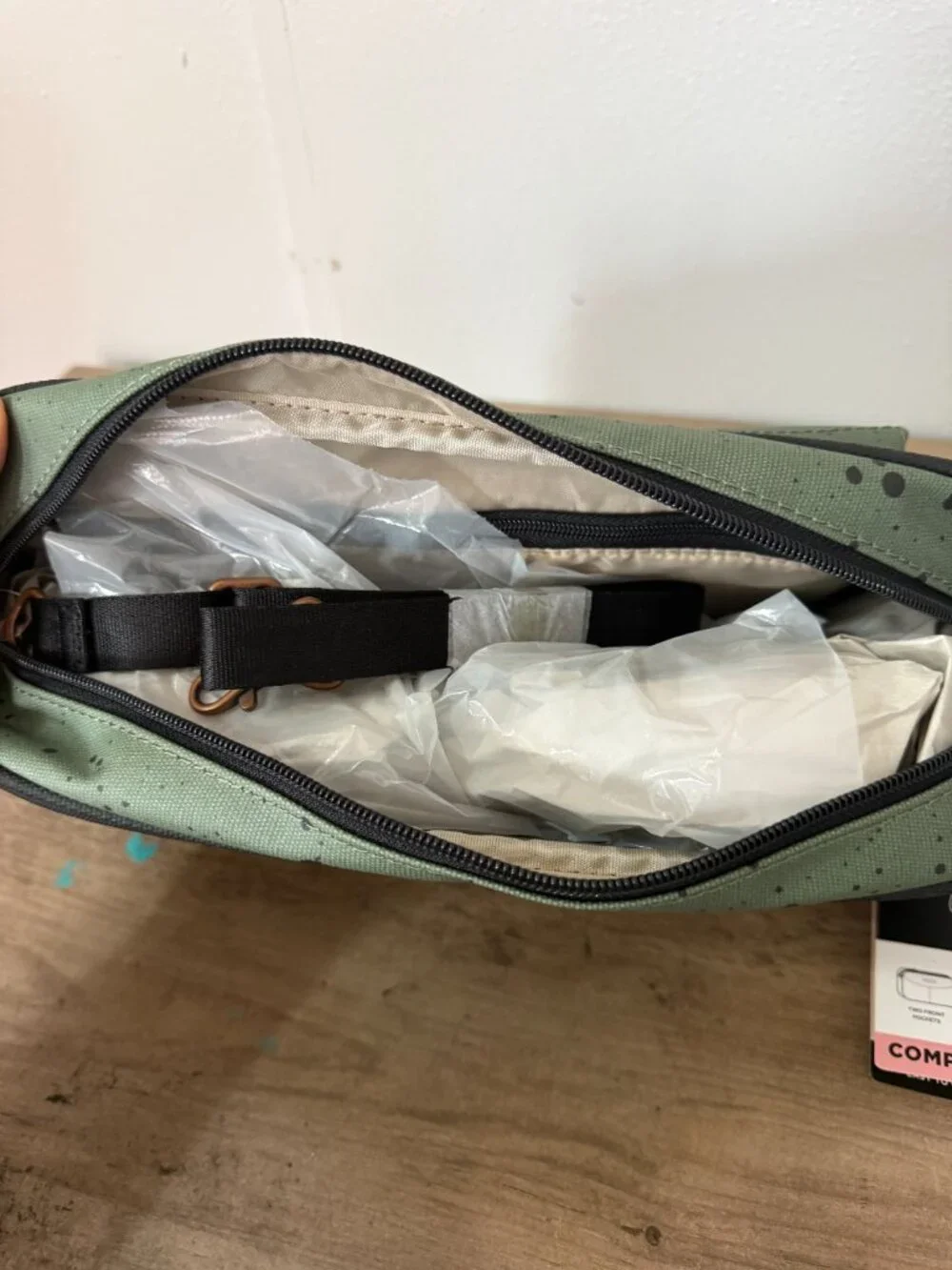 NWT Petunia Pickle Bottom Companion Clutch Olive 💚
